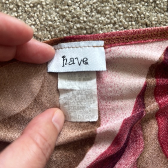 Have halter top size M - Picture 7 of 7